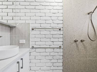 2 / 449 Cressy Street, Deniliquin