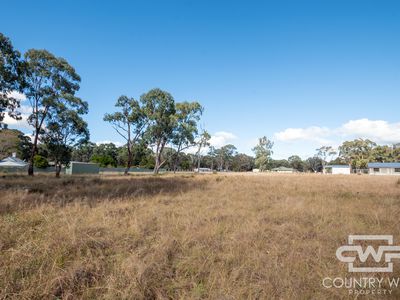 24 Marshall Way, Emmaville