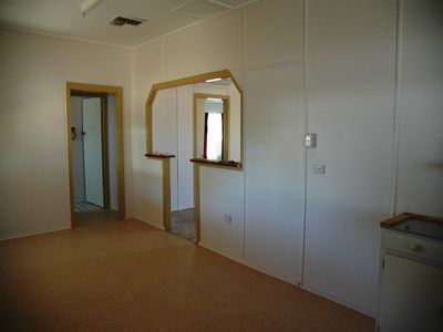 139 Wren street, Longreach