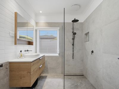 7 Ashley Court, Sale