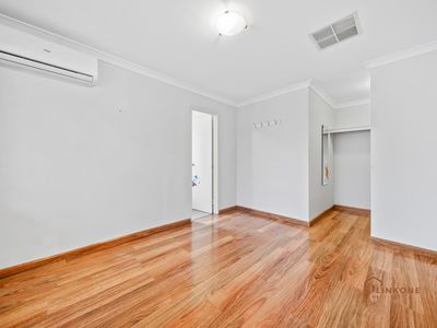 2 / 94 Hobbs Avenue, Como