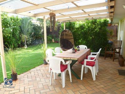 18 Edgeware Drive, Rochedale South
