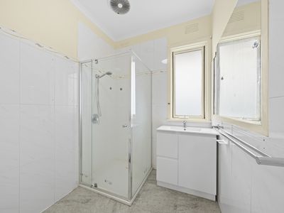 44 Whitworth Avenue, Springvale