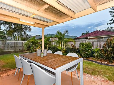 20 Glasshouse Cr, Forest Lake
