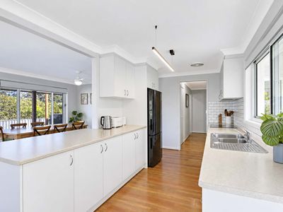 72 Fishermans Crescent, North Narooma
