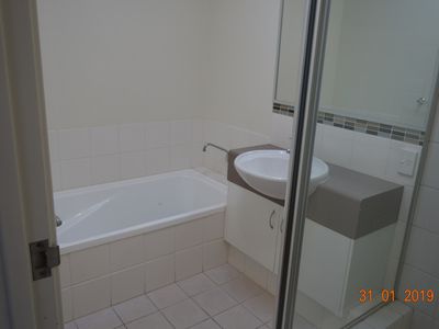 4a Hove Court, Nollamara