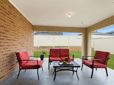 16 Bartlett St, Oran Park