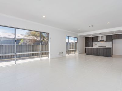 16 Bunker Crescent, Yanchep