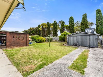 21 English Drive, Millicent