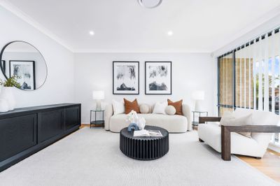 10 Combings Place, CURRANS HILL, Currans Hill - Thumbnail 2