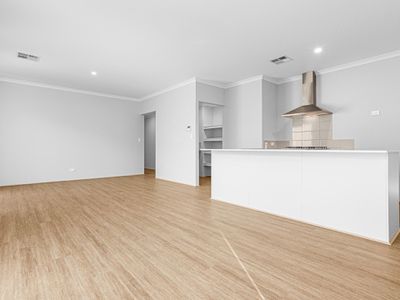 18 Goldrush Way, Baldivis