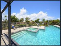 44 / 10 Grand Pde , Kawana Island