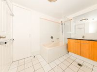 135 Macquarie Street, Teneriffe