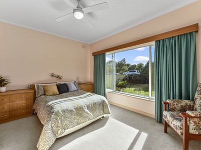 6 Florence Street, Moorak