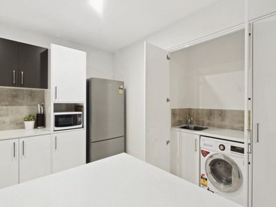2 / 104 Torquay Road, Scarness