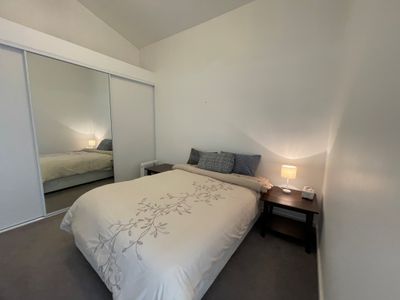 2 / 27 Heather Crescent, Park Grove