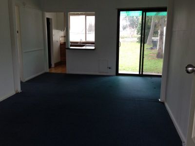 8 Lakeview Parade, Primbee