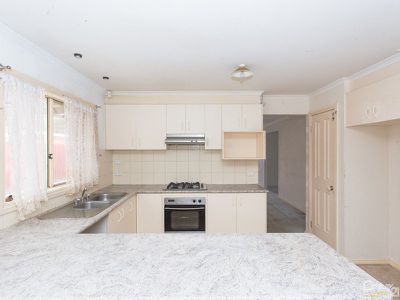 35 Bella Crescent, Hallam