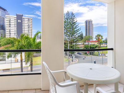 406 / 2988 Surfers Paradise Boulevard, Surfers Paradise