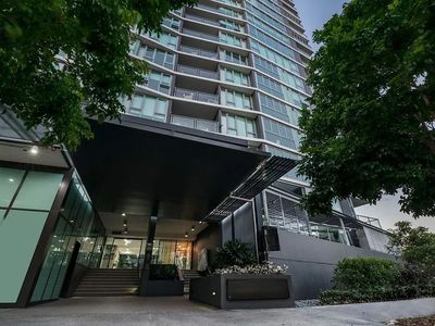 10204 / 8 Harbour Road, Hamilton