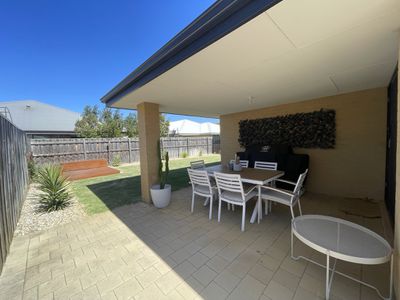 11 Ensign Way, Ellenbrook