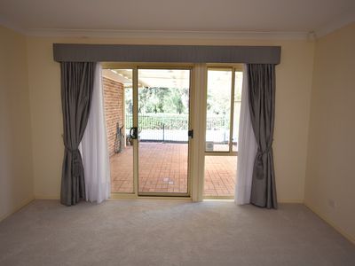 16 Hillcrest Place, Dubbo