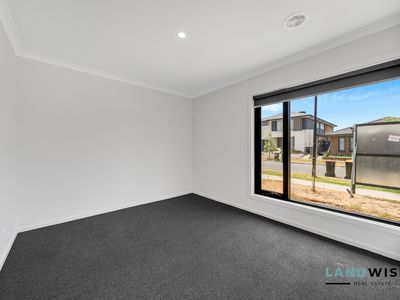 5 Pechora Street, Truganina