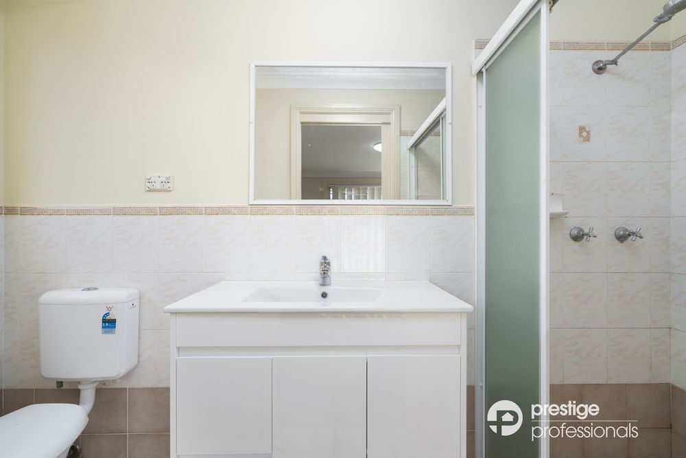 4 Derwent Court, Wattle Grove