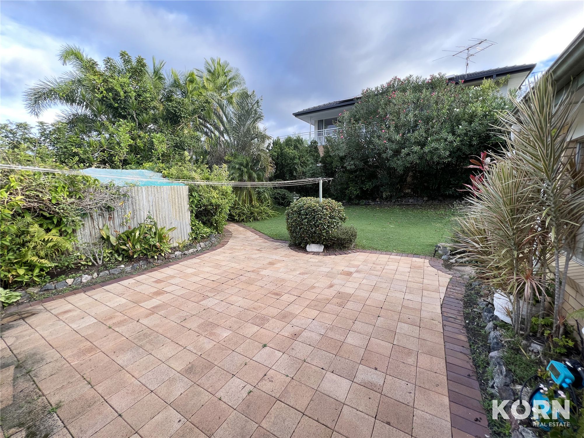 225 Lambert Road, Indooroopilly
