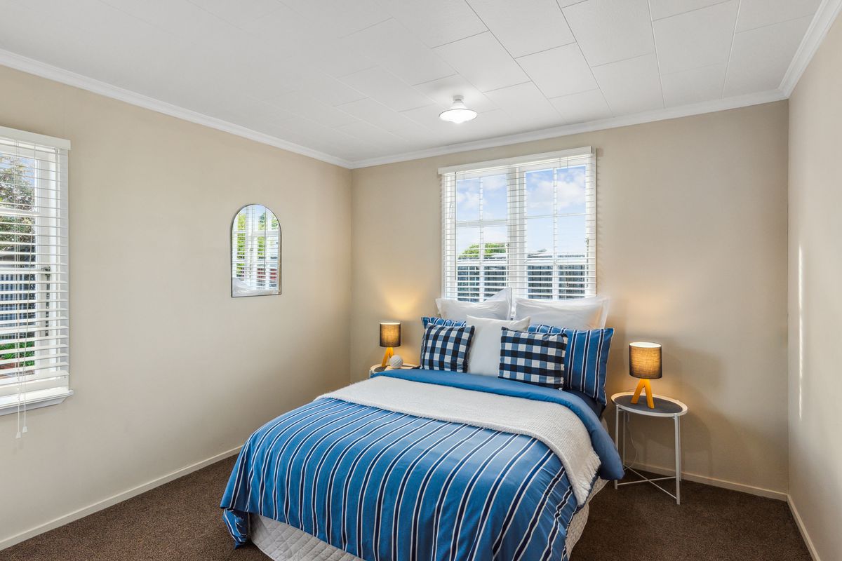 12 Hicks Crescent, Waikanae Beach