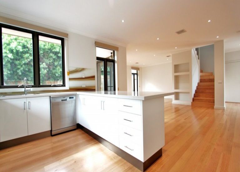 2 / 22 Sumersett Avenue, Oakleigh South