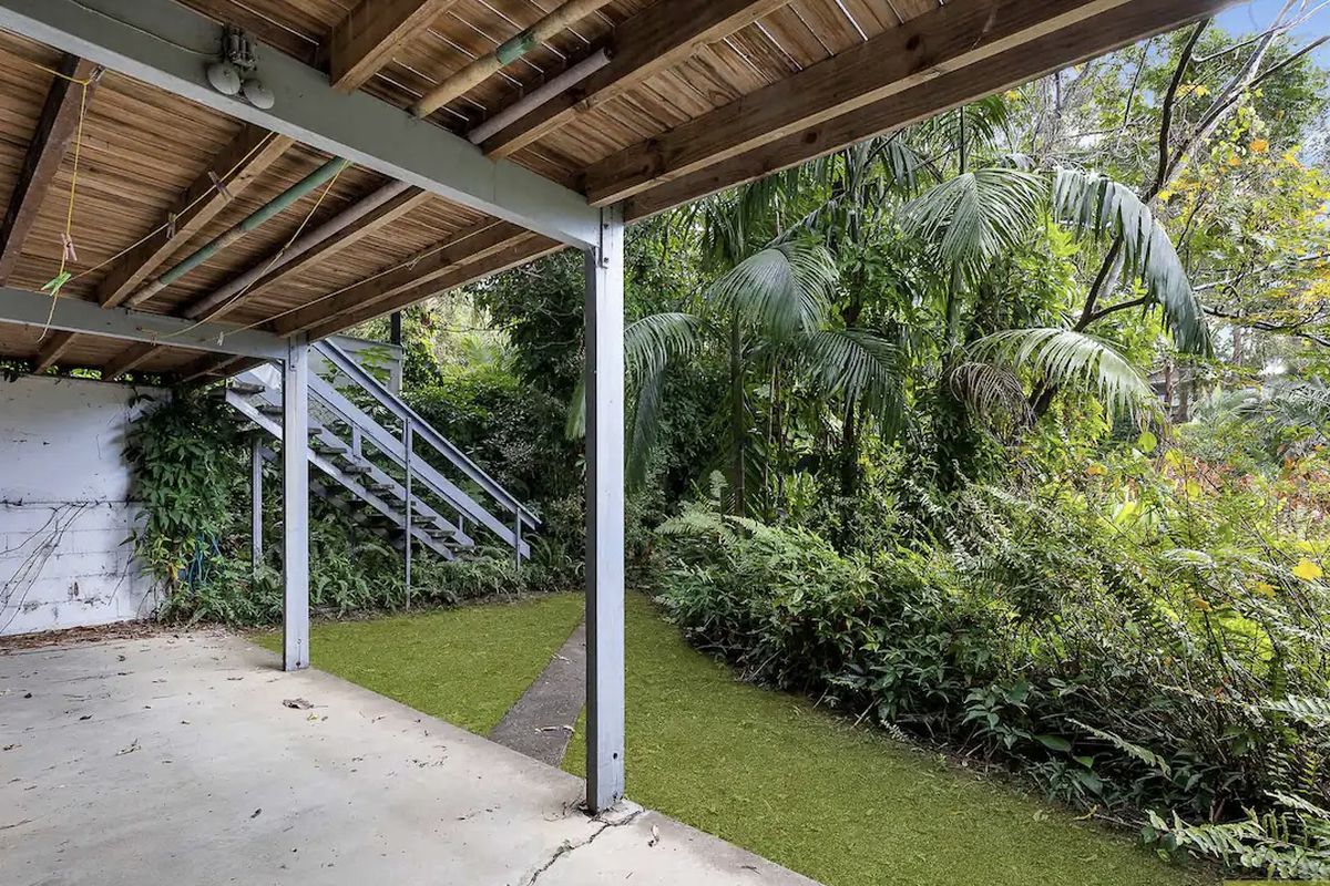 17 Regent Street, Currumbin