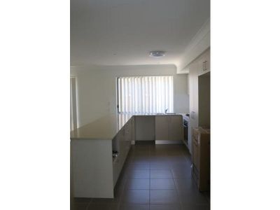 2 Dawes Crescent, Urraween