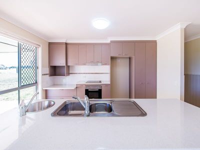 41-43 Rosella Parade, Kingaroy