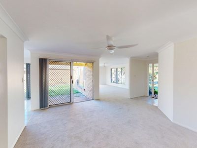 5 Ripponlea Street, Robina