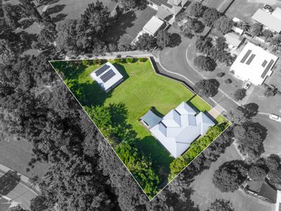 26-28 Burn Close, Gordonvale
