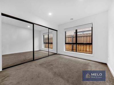 5 Isparta Mews, Roxburgh Park
