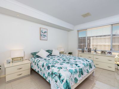 24 Spiral Flag Road, Yanchep