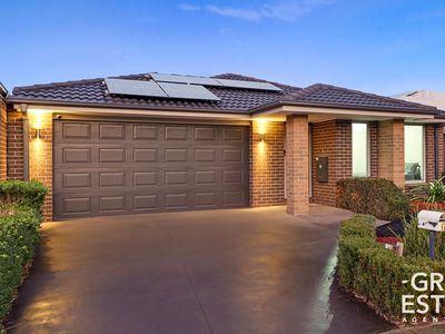 16 Crowe Avenue, Cranbourne West