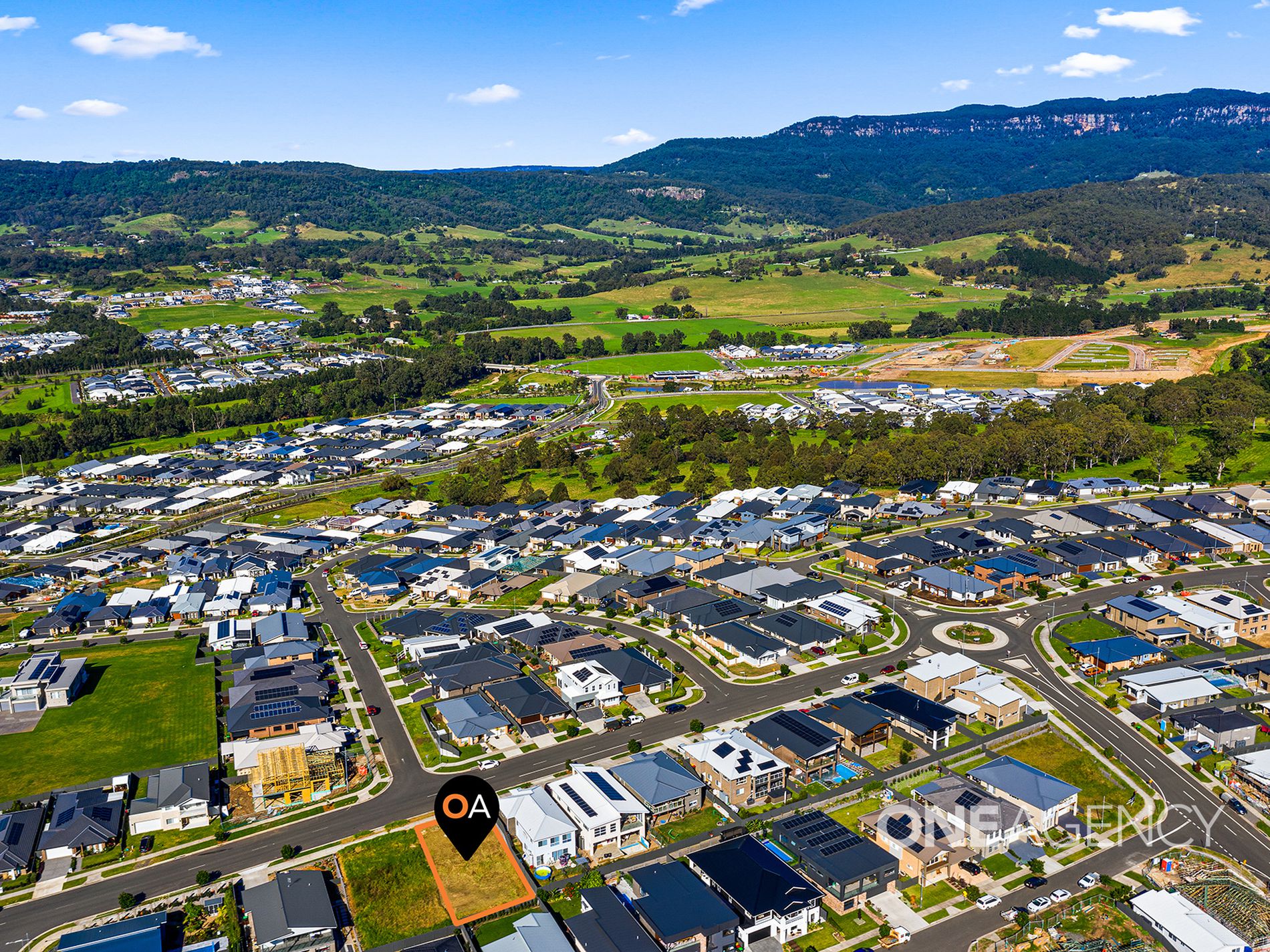 36 Oak Farm Road, Calderwood One Agency Elite Property Group