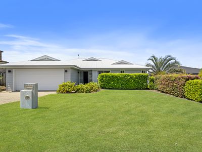 25 Corai Cl, Pacific Pines