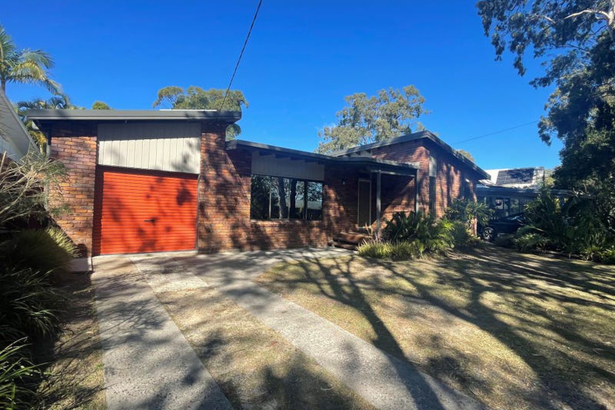 128 Lakes Boulevard, Wooloweyah