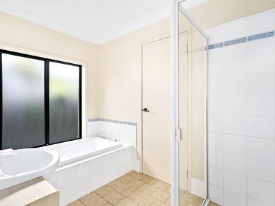 19 Helena Crescent, Horsley