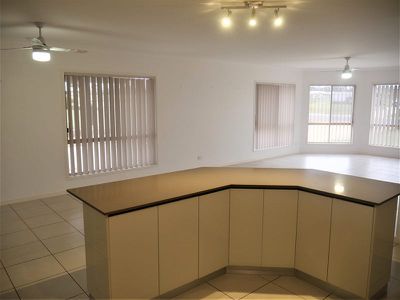 106-108 Rosella Parade, Kingaroy