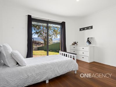 18 Crest Road, Albion Park