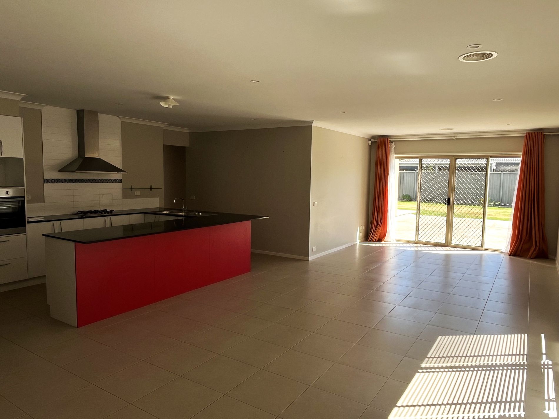 9 Cape Barron Drive, Lara
