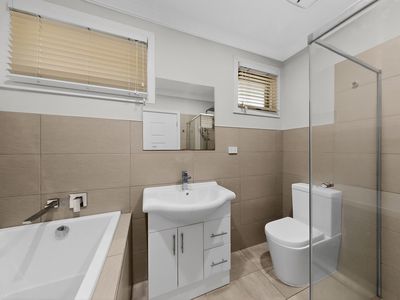 1 / 43 Endeavour Crescent, Endeavour Hills