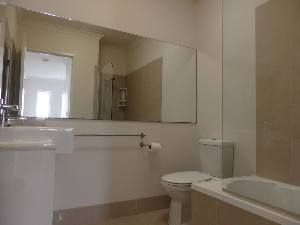 4 / 146 Carmody Rd, St Lucia
