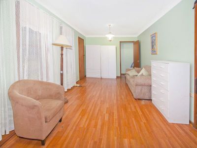 9 Goondah Avenue, Koonawarra