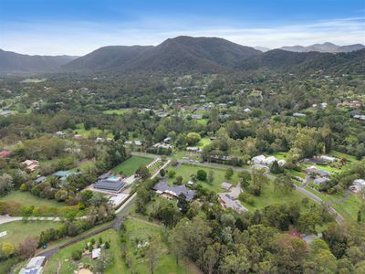 21 Greenwood Crescent, Samford Valley